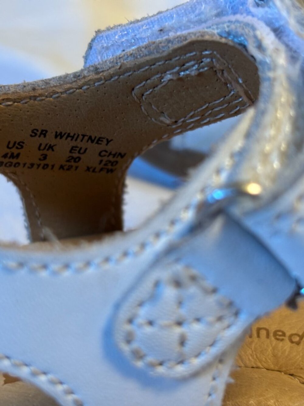 Stride Rite Size 4 Infant Sandal - Picture 4 of 4